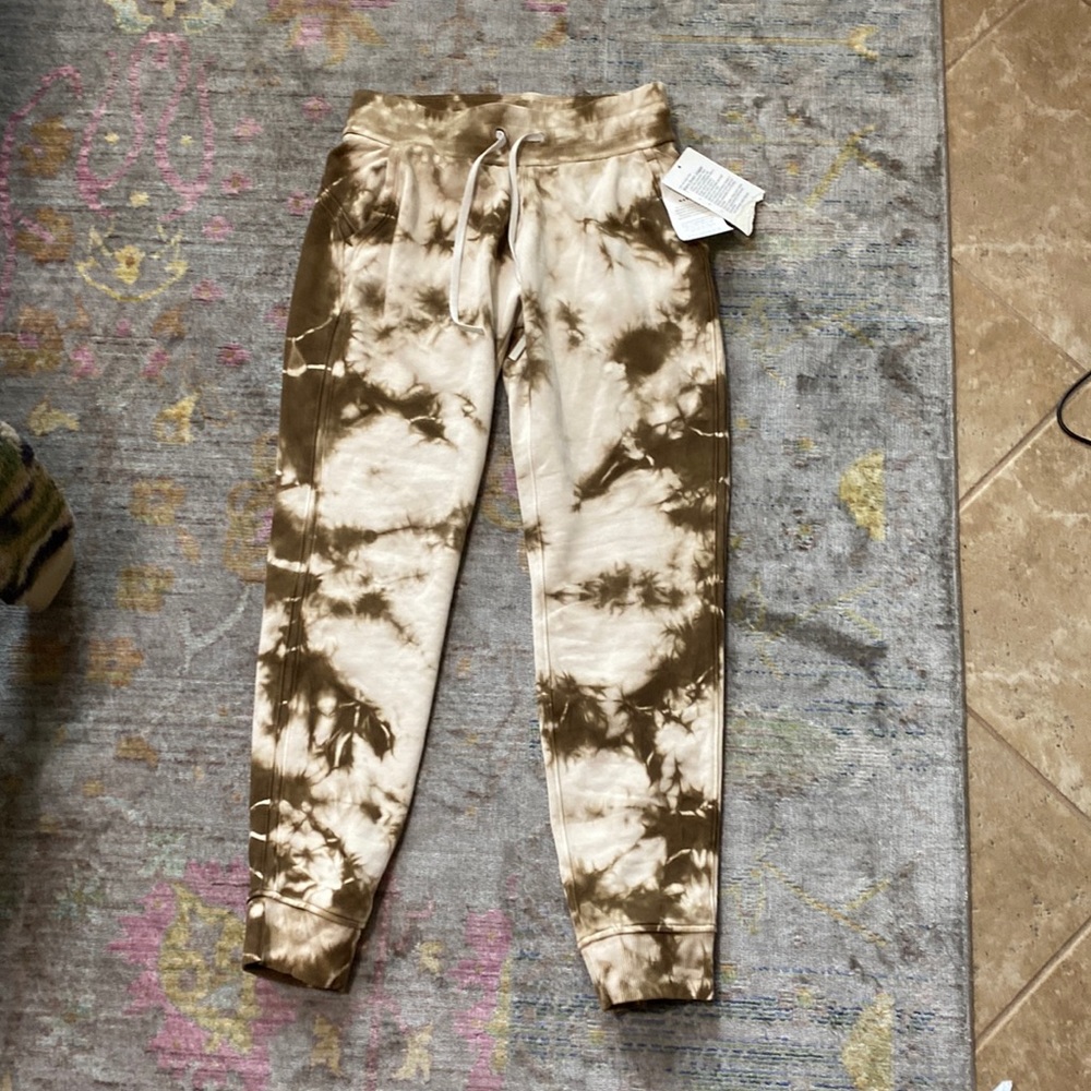 Lulu lemon sweat pants